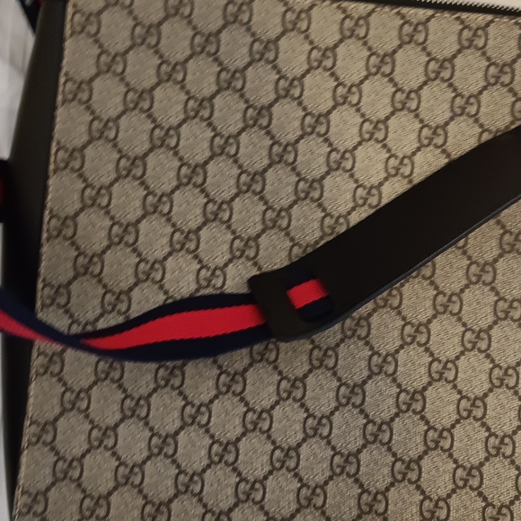 Gucci GG Supreme Courier Messenger Bag/ Shoulder Bag never worn - Picture 13 of 13